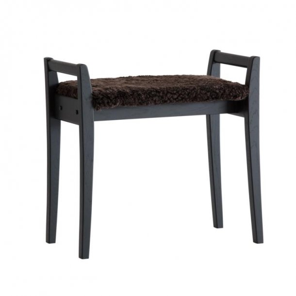 Soul � Pall i svart ek med en bredd p� 58 cm.