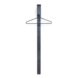 Artic - Hatthylla i svart metall, h�jd 115 cm.