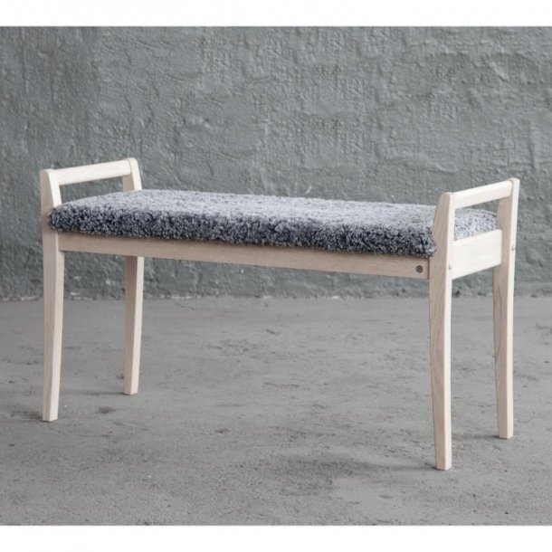 Meja - B�nk i hvidolieret eg med en bredde p� 98 cm