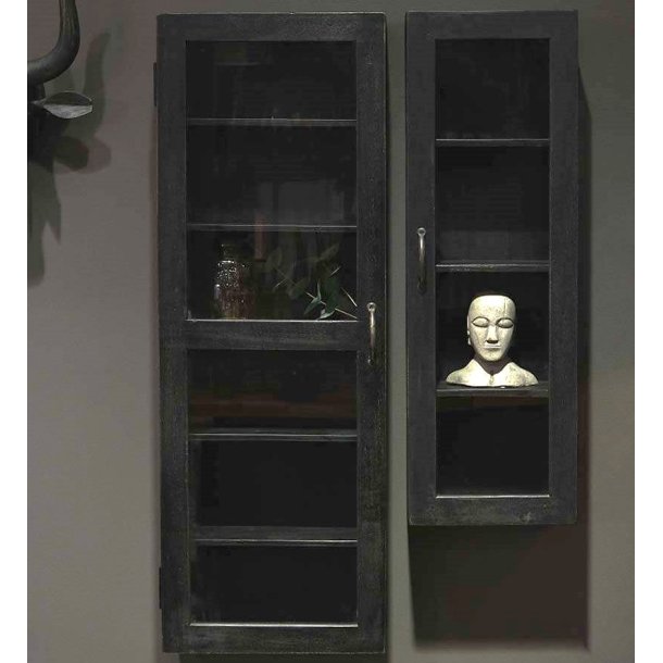 Inca - Skab i sort tr, 40 x 114 cm.