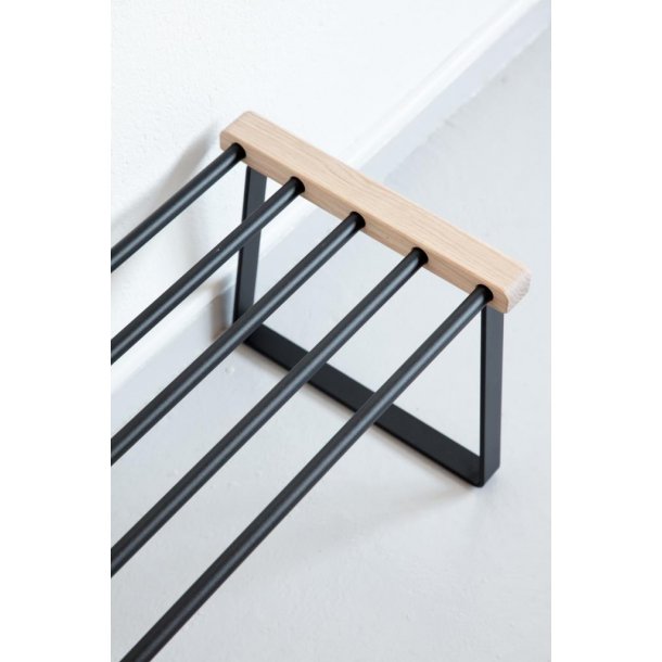 Freja - Skohylde i massiv eg, med en bredde p� 59 cm