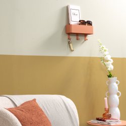 Alhamba - Knagerkke med hylde i lys orange metal, tre knager