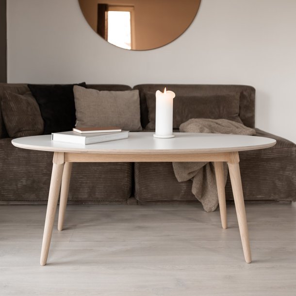 CT 10 - Elipseformet sofabord i hvid laminat og stel i eg