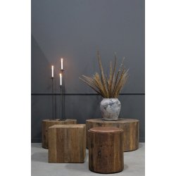 Alto - 2 gulvlysestager i lakeret jern, hjde 75 cm.