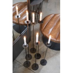 Alto - 2 gulvlysestager i lakeret jern, hjde 90 cm.