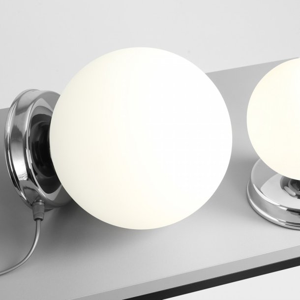 Hazme - Bordlampe i krom og hvidt glas,  20 cm