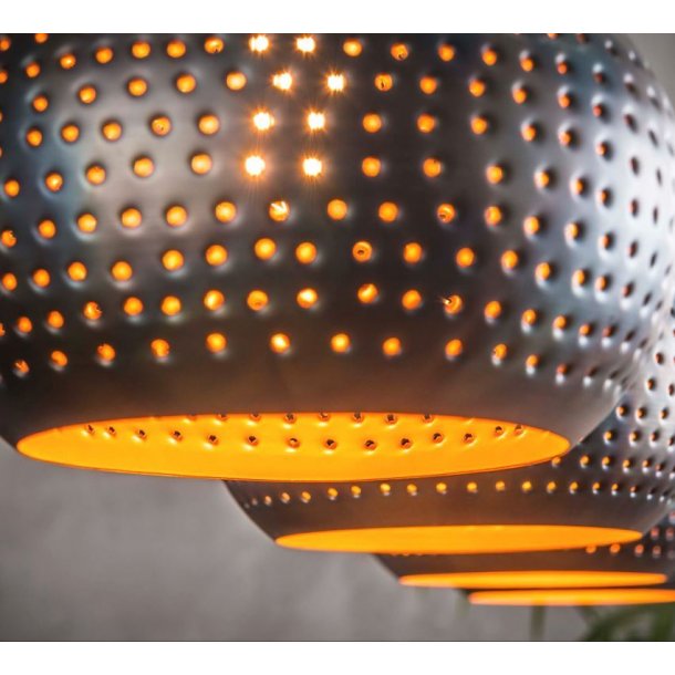 Perfora - Loftlampe i patineret sort/brunt metal