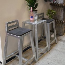 Rock-Solid - cafebord i galvaniseret stl, uden hjul, 50 x 50 x hjde 80 cm