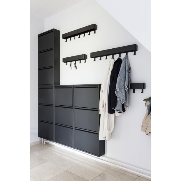 Alhamba - Knagerkke med hylde i sort metal, tre knager