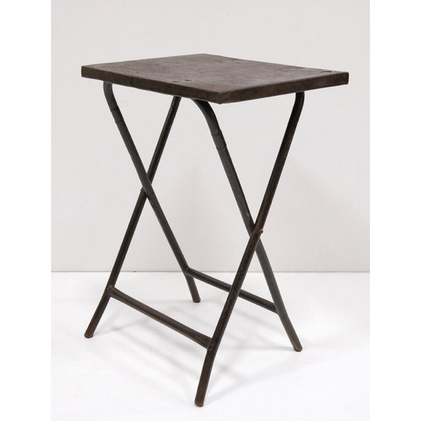 Funky - Cafbord i genbrugs metal