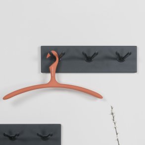  Split - Kroklist med tre krokar i svart metall