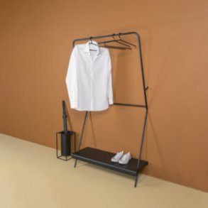 Pinot kldstll i svart metall