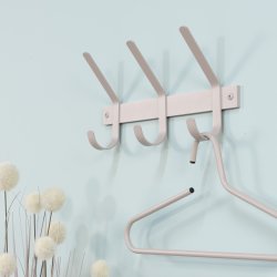 Gancho - Knagerkke med tre knager i silky taupe farvet metal