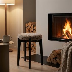 Assist - Taburet med sahara f�reskindss�de, syv forskellige finish