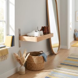 Hall - Skohylde som v�gmodel med en bredde p� 50 cm