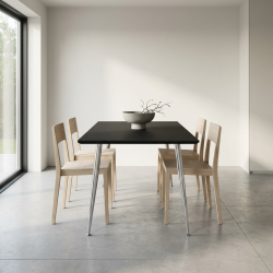 Scott - Matbord i svart laminat med metallben