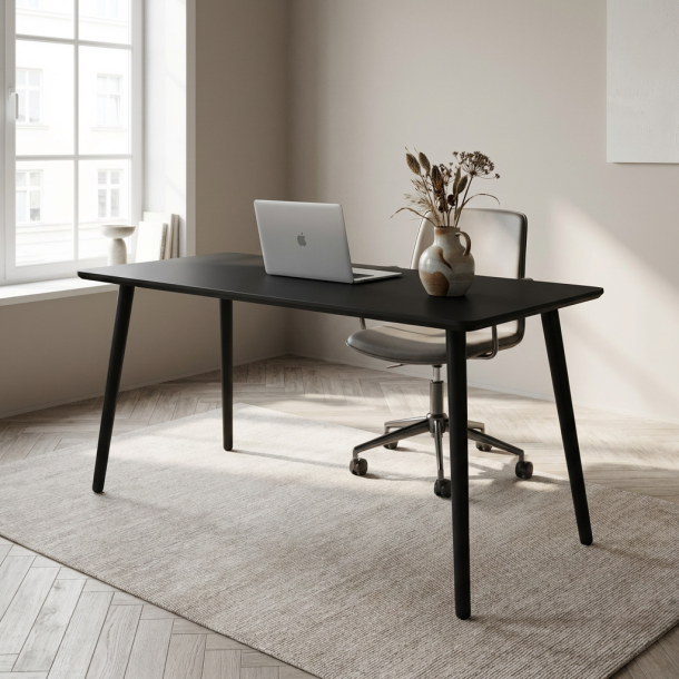 Dash - Skrivebord, sort h�jtrykslaminat, fire st�rrelser