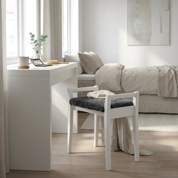  Soul � Vitlackad pall med en bredd p� 58 cm