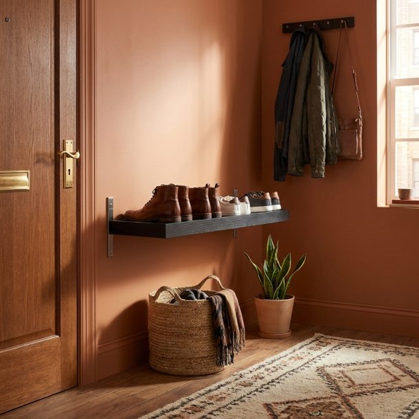 Hall - Skohylde som v�gmodel med en bredde p� 80 cm