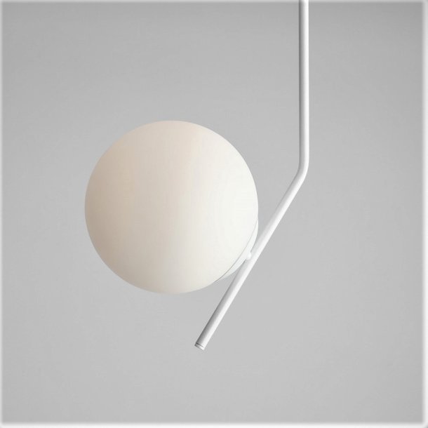 Arts - Loftlampe i hvidt metal og hvidt glas, hjde 64 cm