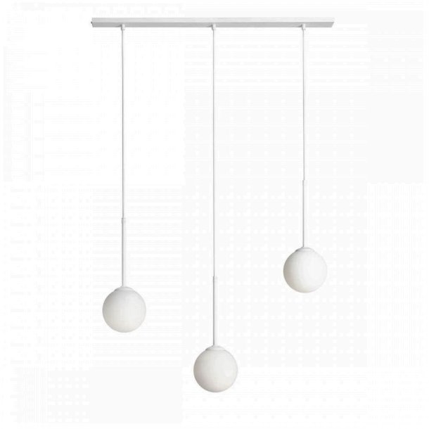 Stick - Loftlampe i hvid metal og glas, tre  14 cm. kupler