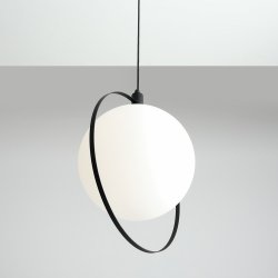 Magic - Loftlampe i sort metal og hvidt glas