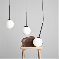 Stick - Loftlampe i sort metal og glas, tre  14 cm. kupler