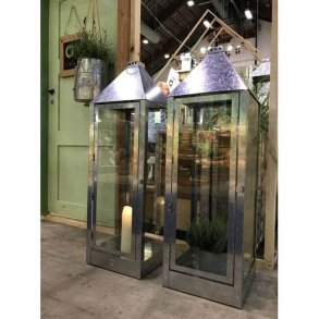 Marco - Jttelykta, 4 frger, 32 x 32 x 100 cm