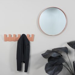 Boost - Knage med syv knager i terracotta farvet metal