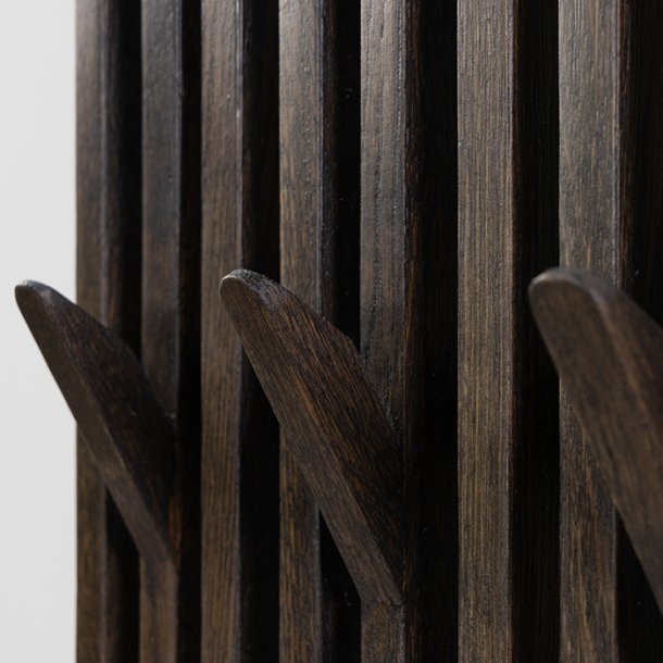 Park - Kl�dh�ngare i valn�tsbetsad ek - tv� storlekar