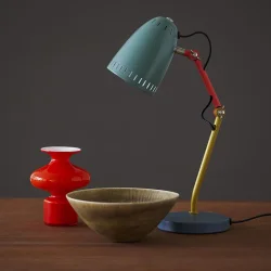 Dallas - Bordlampe i mixede metalfarver