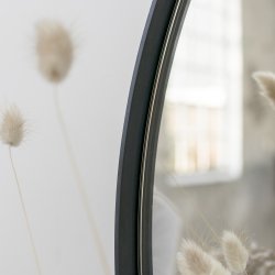 Fugaz - Spejl i sort metal, diameter 90 cm.