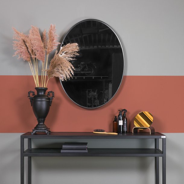 Fugaz - Spejl i sort metal, elipseformet 60 x 80 cm.