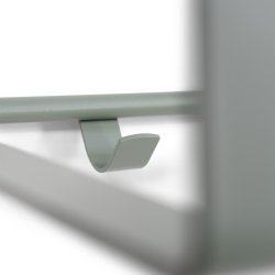 Dinex - Hattehylde i stvet grn metal, bredde 100 cm.