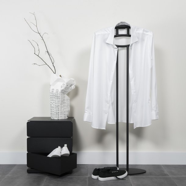 Carson - Kommode med tre skuffer i sort metal