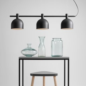 Tudor - Taklampa i svart metall med tre skrmar