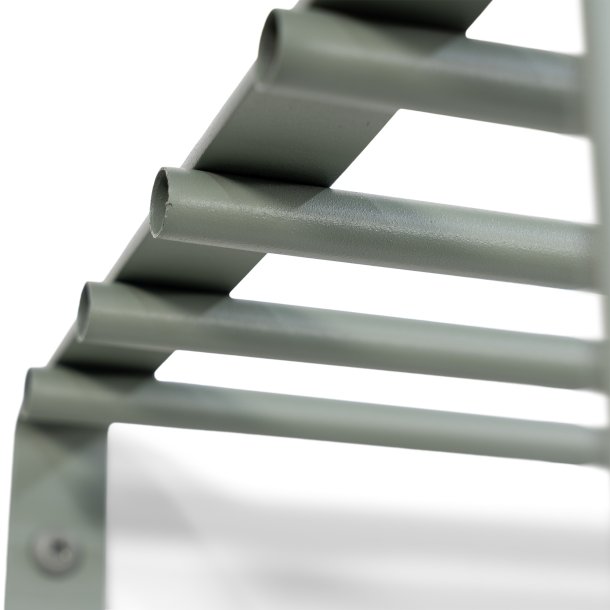 Dinex - Hattehylde i stvet grn metal, bredde 100 cm.