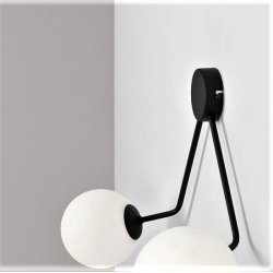 Arana - Vglampe i sort metal og to glaskupler